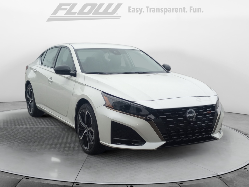 used 2025 Nissan Altima SR FWD