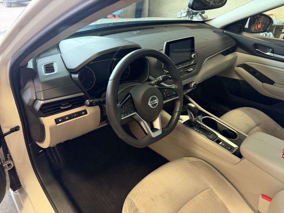 Used 2020 Nissan Altima Sedan