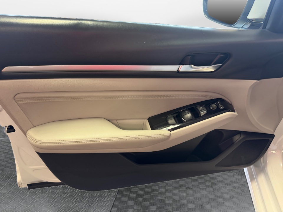 Used 2020 Nissan Altima Sedan