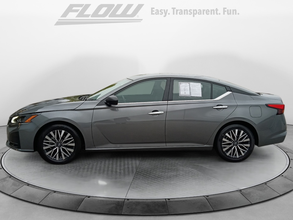 Used 2025 Nissan Altima Sedan