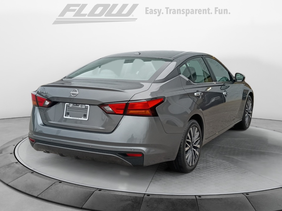 Used 2025 Nissan Altima Sedan