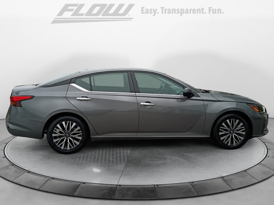 Used 2025 Nissan Altima Sedan