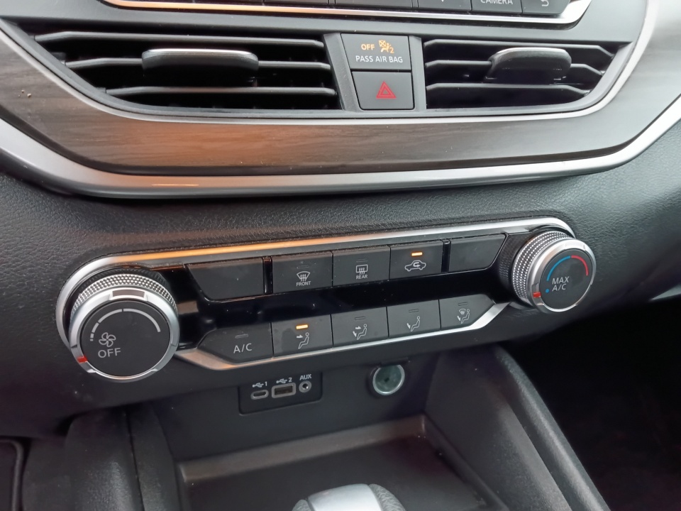 Used 2025 Nissan Altima Sedan