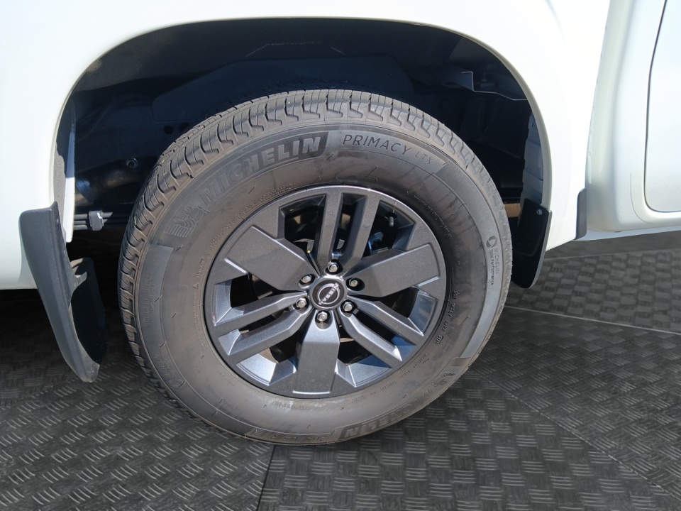 Used 2025 Nissan Frontier Truck