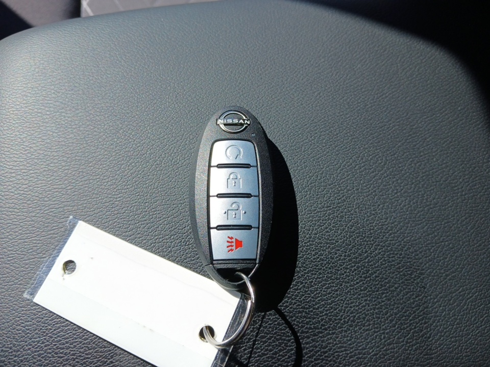 Used 2025 Nissan Frontier Truck