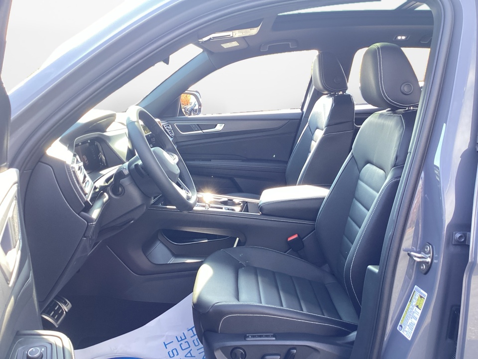 1V2AC2CA0TC210238 2026 Volkswagen Atlas Cross Sport 2.0T SEL R-Line Black