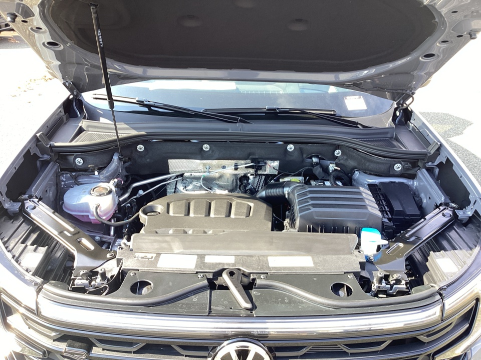 1V2AC2CA0TC210238 2026 Volkswagen Atlas Cross Sport 2.0T SEL R-Line Black