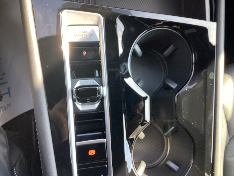 1V2AC2CA0TC210238 2026 Volkswagen Atlas Cross Sport 2.0T SEL R-Line Black