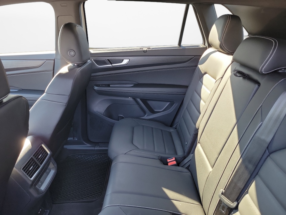 1V2AC2CA5TC216200 2026 Volkswagen Atlas Cross Sport SEL R-Line Black