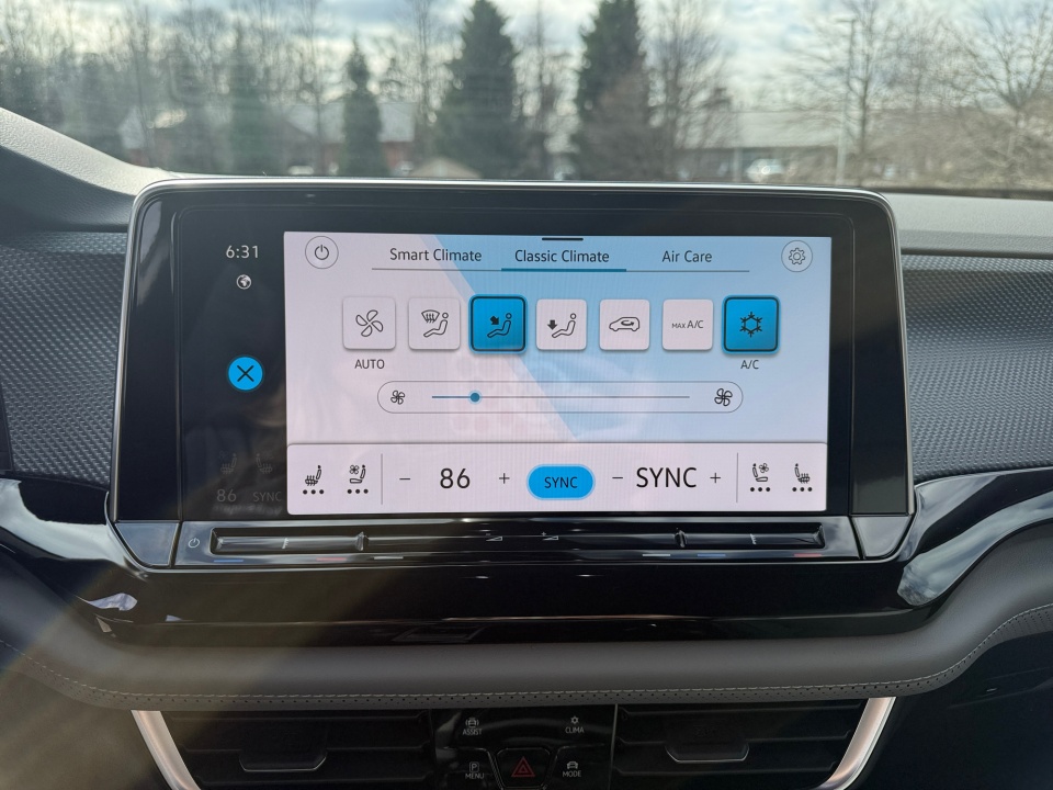 1V2AC2CA6TC216335 2026 Volkswagen Atlas Cross Sport SEL R-Line Black