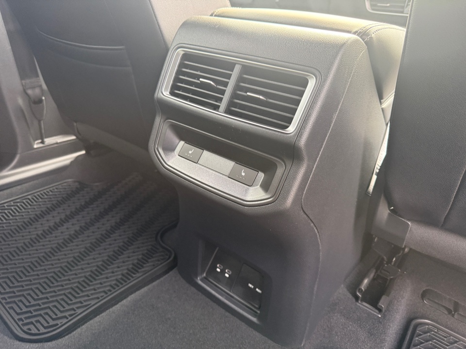 1V2AC2CA6TC216335 2026 Volkswagen Atlas Cross Sport SEL R-Line Black