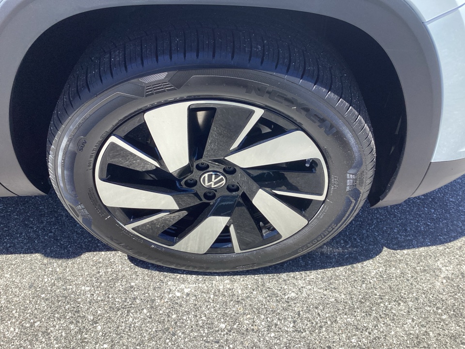 1V2BC2CA2TC228583 2026 Volkswagen Atlas Cross Sport SEL