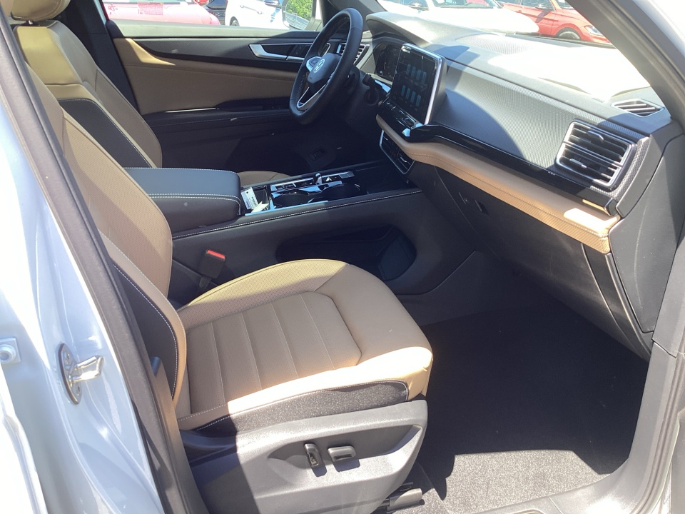 1V2BC2CA2TC228583 2026 Volkswagen Atlas Cross Sport SEL
