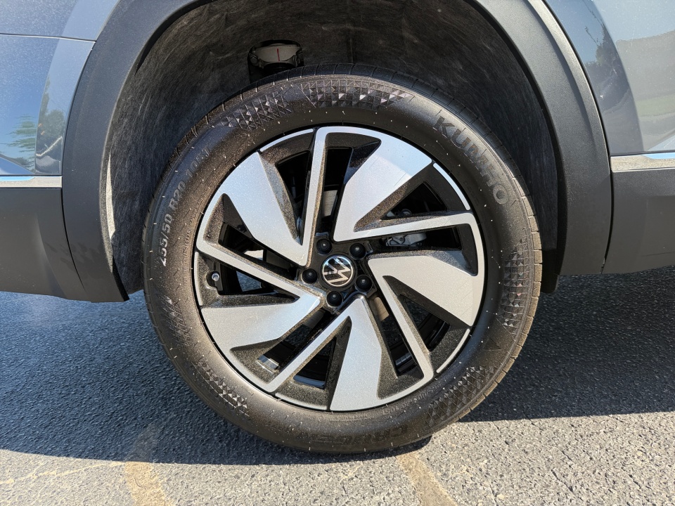 1V2BN2CA5TC558261 2026 Volkswagen Atlas SEL