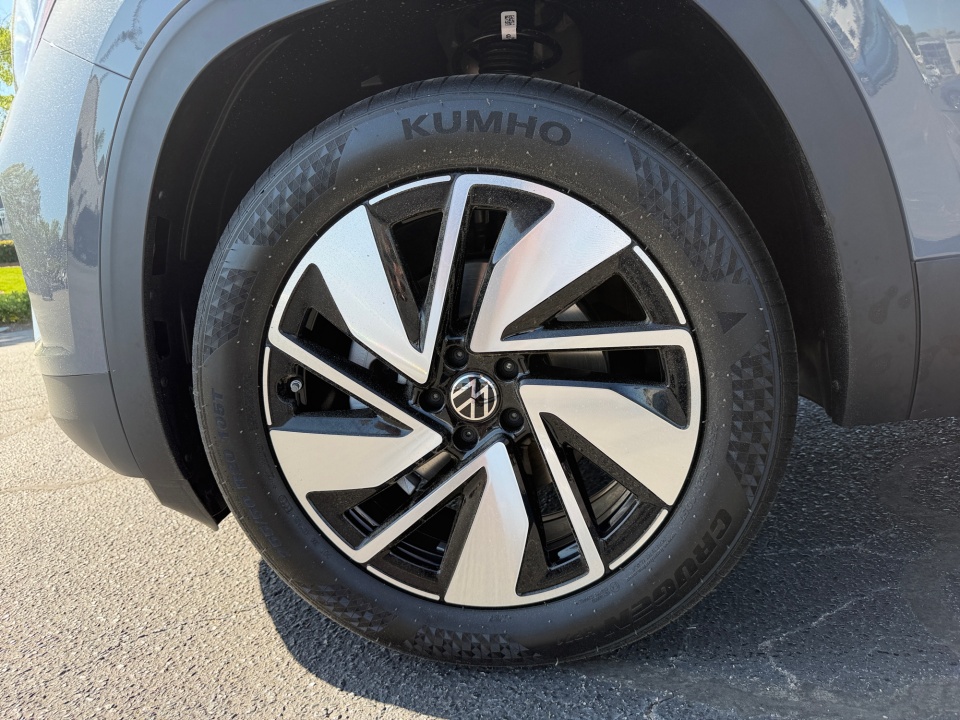 1V2BN2CA5TC558261 2026 Volkswagen Atlas SEL