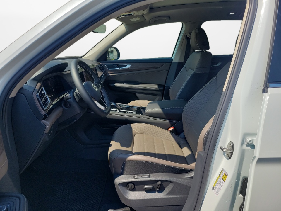1V2BN2CA8TC557086 2026 Volkswagen Atlas SEL