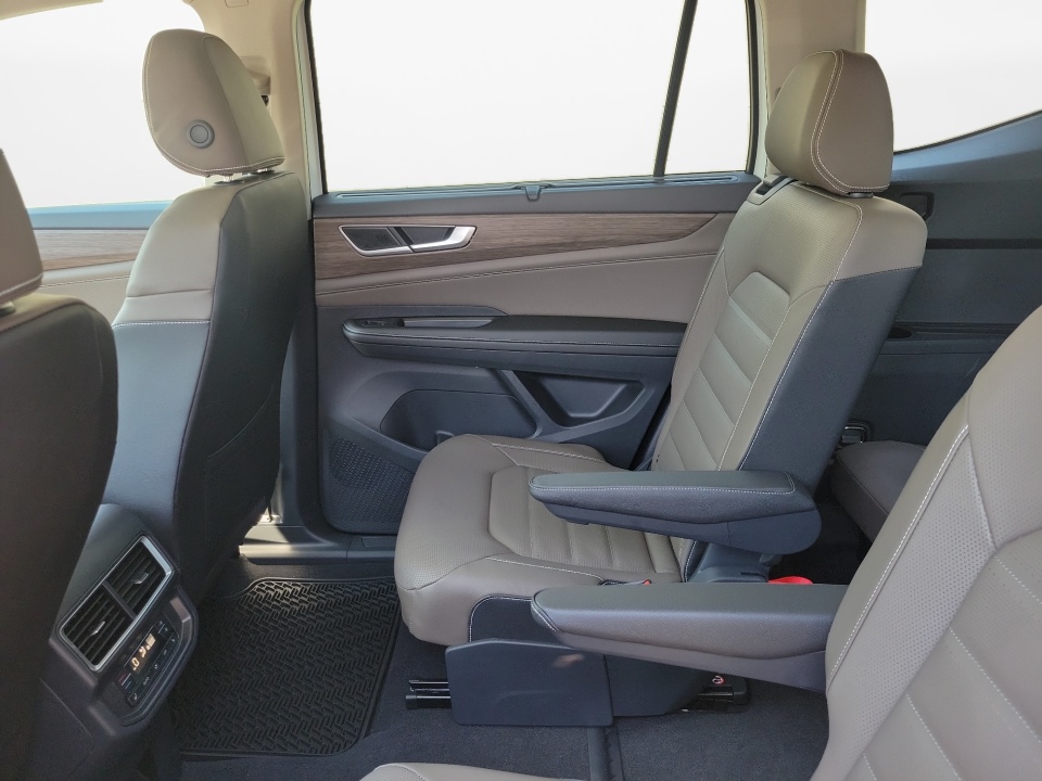 1V2BN2CA8TC557086 2026 Volkswagen Atlas SEL
