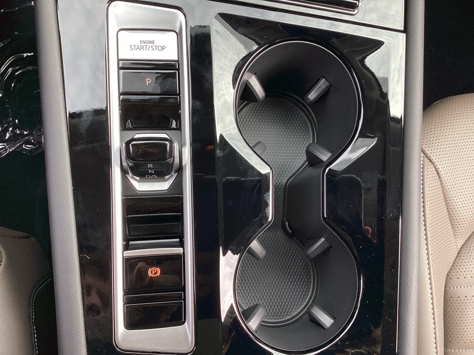 1V2BN2CA9TC559395 2026 Volkswagen Atlas SEL