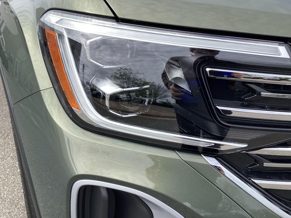 1V2BN2CA9TC559395 2026 Volkswagen Atlas SEL