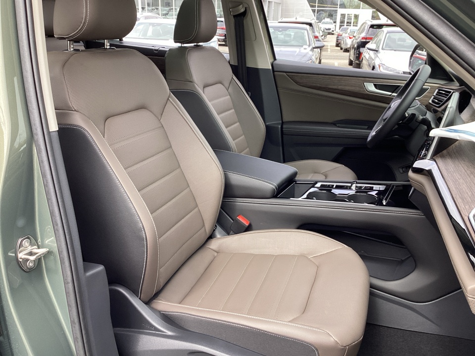 1V2BN2CA9TC559395 2026 Volkswagen Atlas SEL