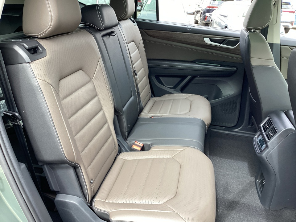 1V2BN2CA9TC559395 2026 Volkswagen Atlas SEL