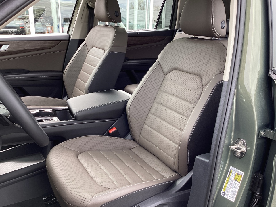 1V2BN2CA9TC559395 2026 Volkswagen Atlas SEL