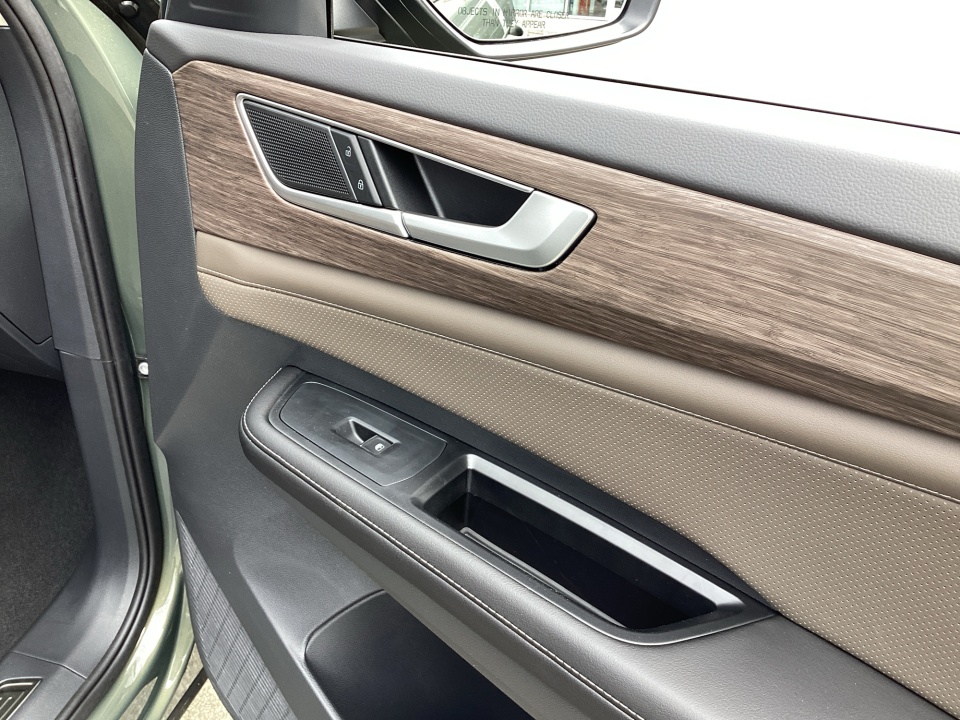 1V2BN2CA9TC559395 2026 Volkswagen Atlas SEL