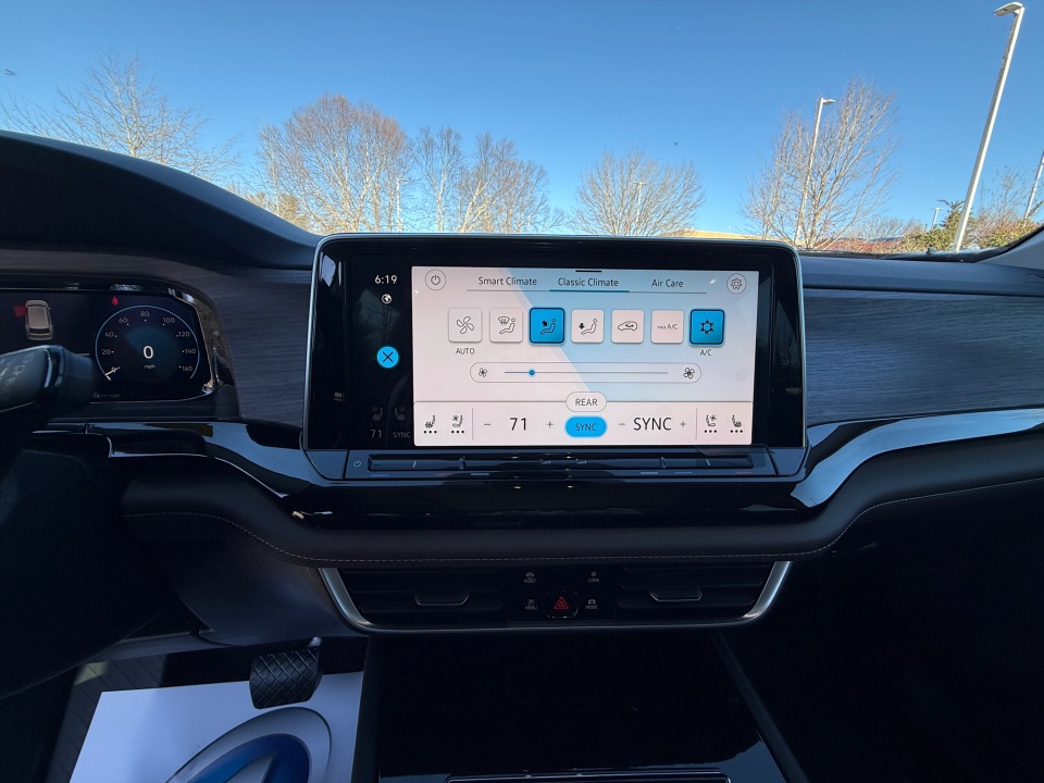 1V2BN2CAXTC534215 2026 Volkswagen Atlas SEL