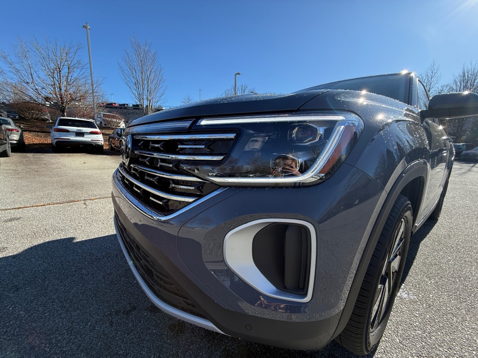 1V2BN2CAXTC534215 2026 Volkswagen Atlas SEL