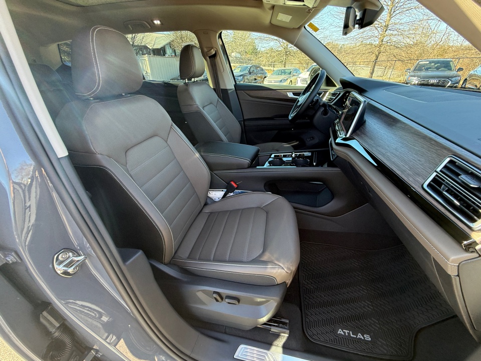 1V2BN2CAXTC534215 2026 Volkswagen Atlas SEL