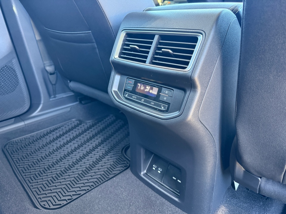 1V2BN2CAXTC534215 2026 Volkswagen Atlas SEL