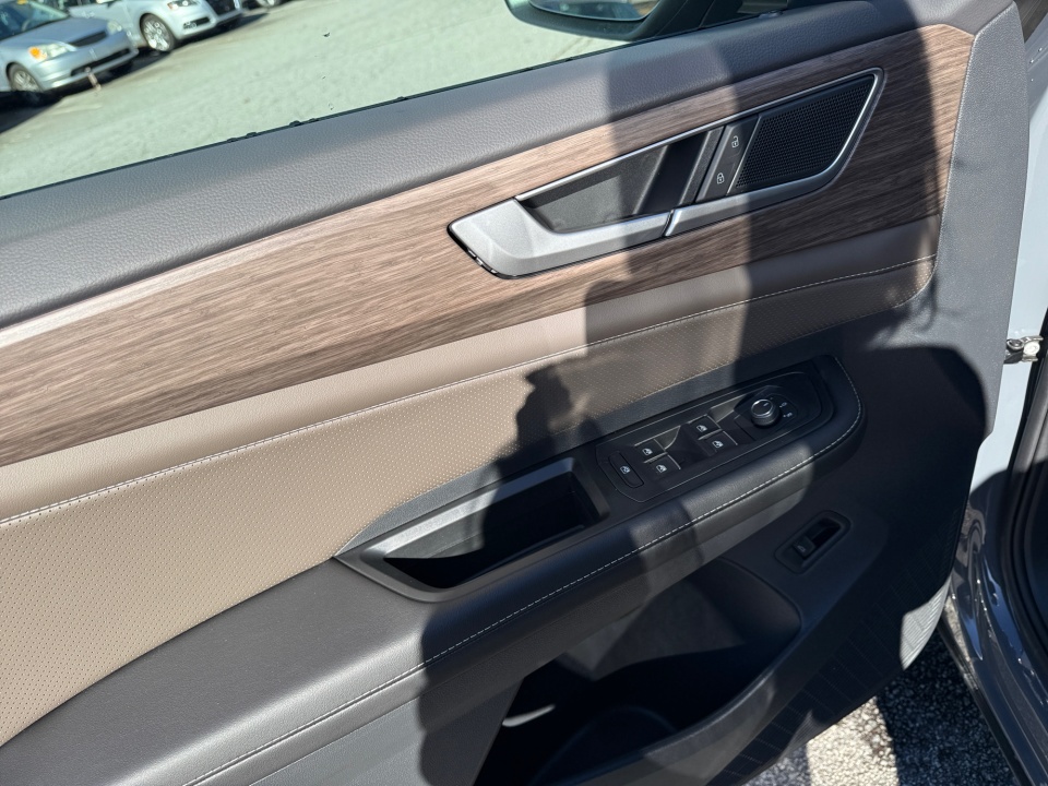 1V2BN2CAXTC534215 2026 Volkswagen Atlas SEL