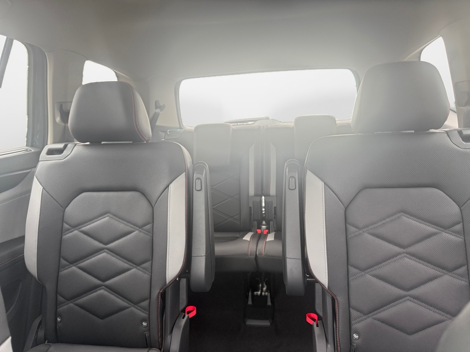 1V2CN2CAXTC575531 2026 Volkswagen Atlas Peak Edition