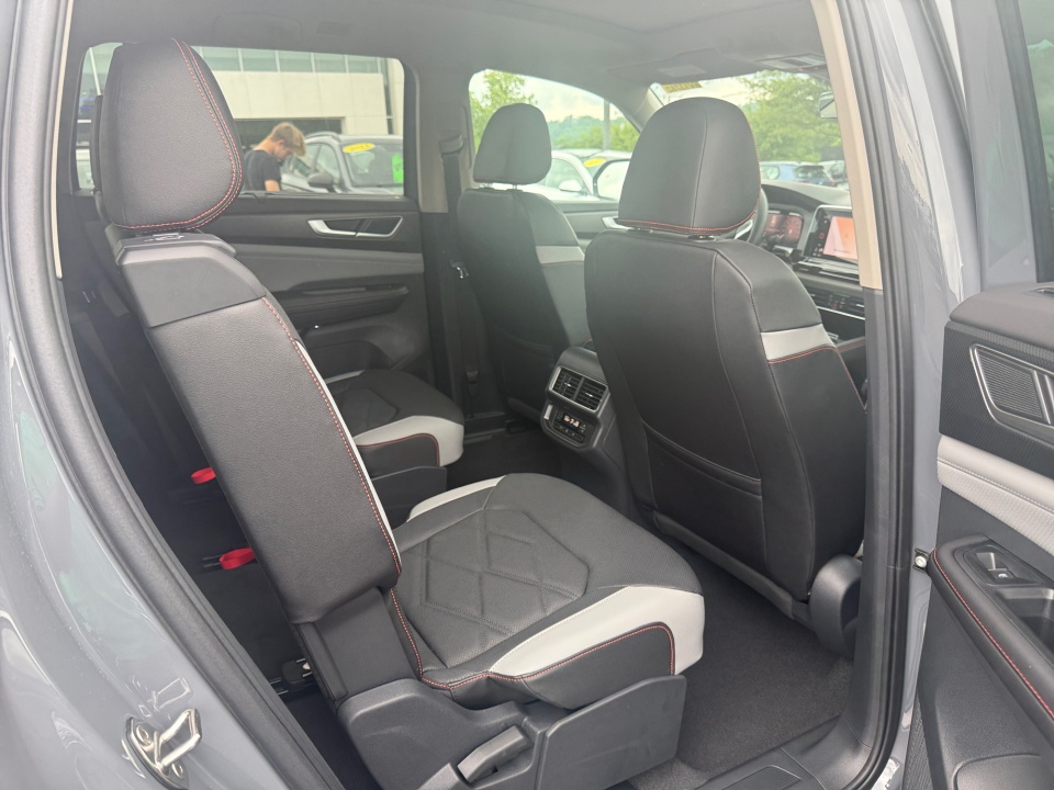 1V2CN2CAXTC575531 2026 Volkswagen Atlas Peak Edition