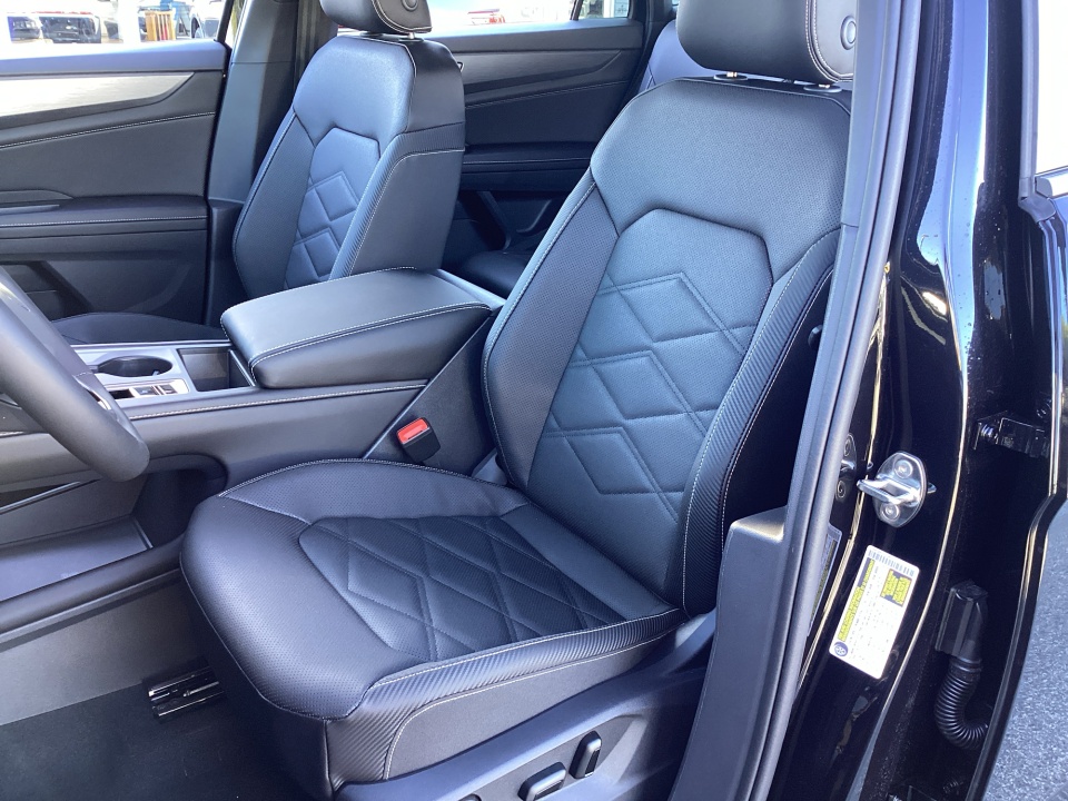 1V2DC2CA4TC207744 2026 Volkswagen Atlas Cross Sport 2.0T SE