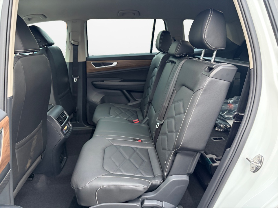 1V2DN2CA2TC541068 2026 Volkswagen Atlas SE