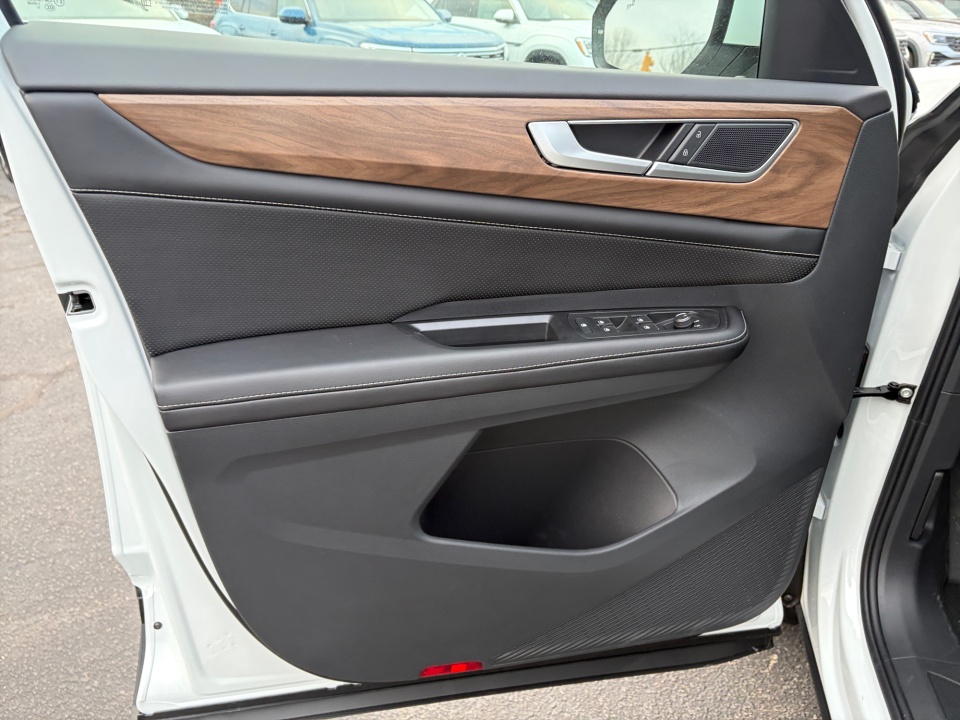 1V2DN2CA2TC541068 2026 Volkswagen Atlas SE