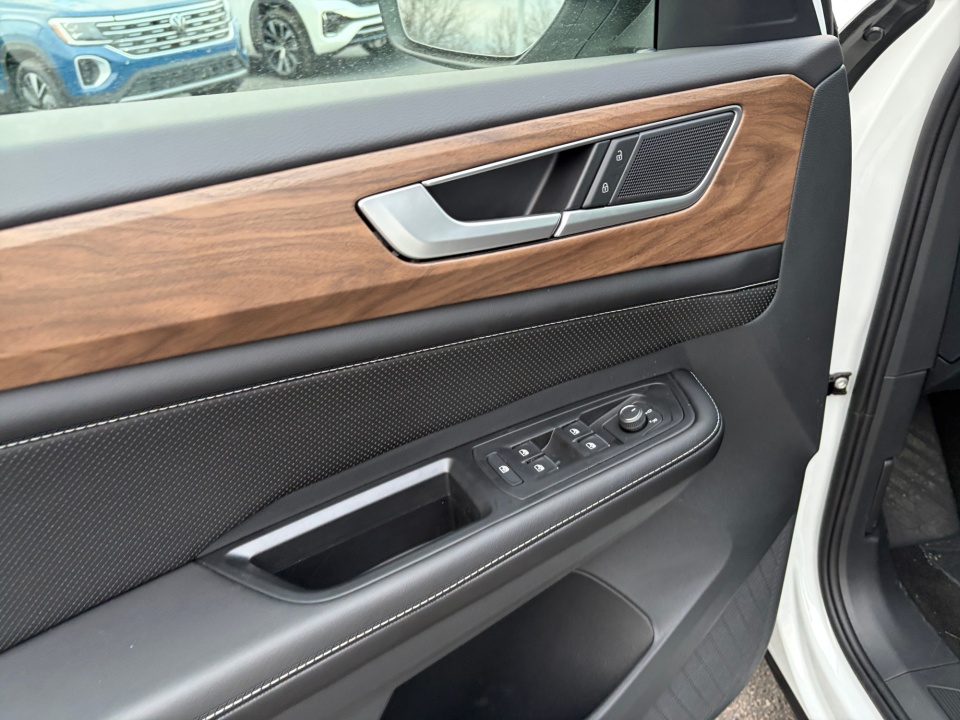 1V2DN2CA2TC541068 2026 Volkswagen Atlas SE