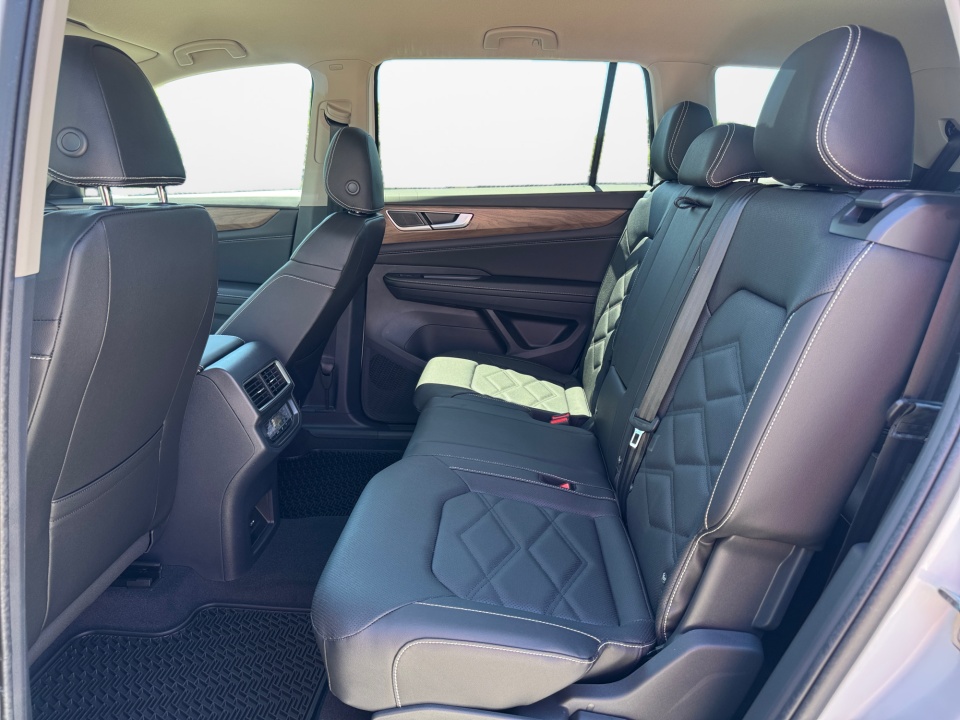 1V2DN2CA3TC571681 2026 Volkswagen Atlas SE