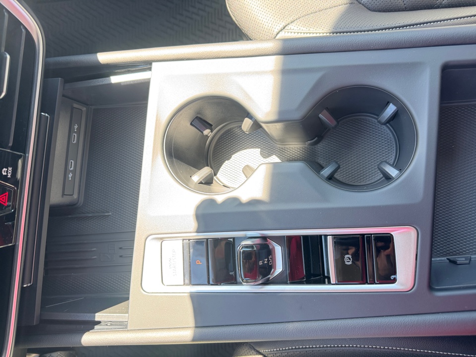 1V2DN2CA3TC571681 2026 Volkswagen Atlas SE