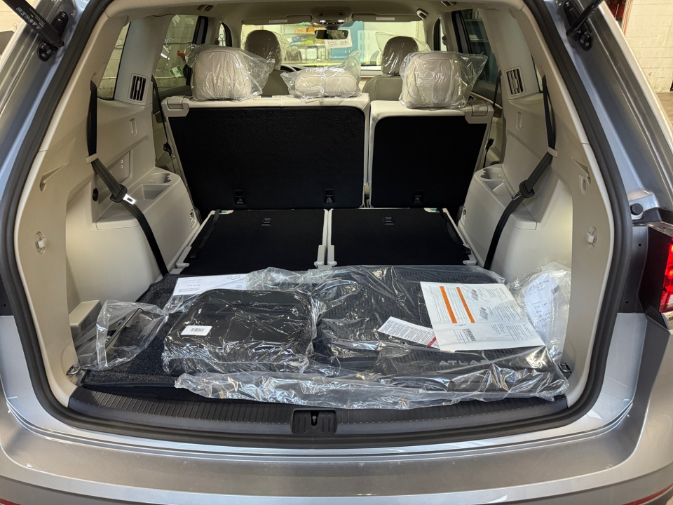 1V2DN2CA6TC527285 2026 Volkswagen Atlas SE