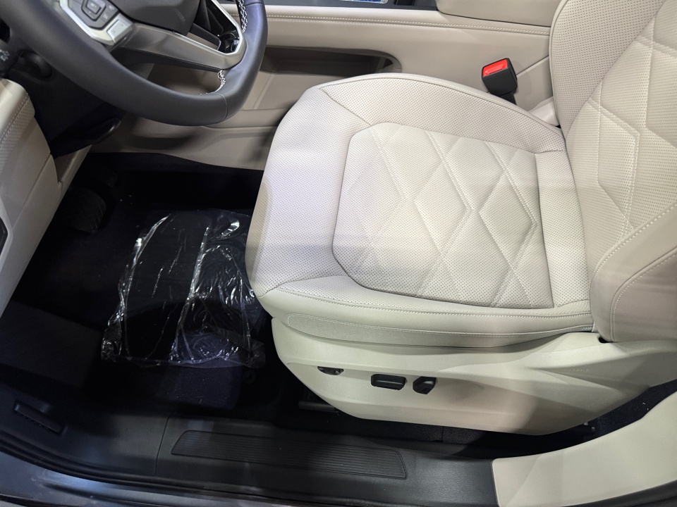 1V2DN2CA6TC527285 2026 Volkswagen Atlas SE