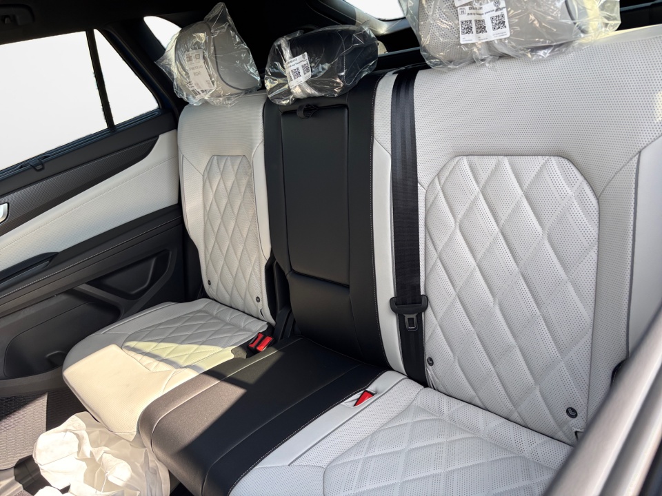 1V2FC2CA7TC200294 2026 Volkswagen Atlas Cross Sport SEL Premium R-Line