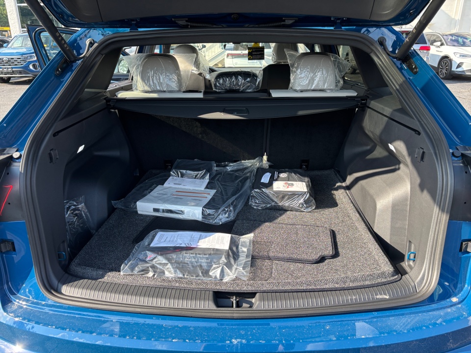 1V2FC2CA7TC200294 2026 Volkswagen Atlas Cross Sport SEL Premium R-Line