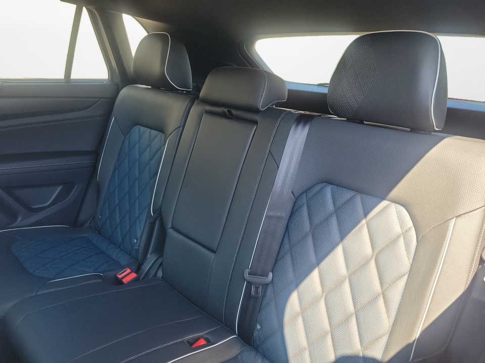 1V2FC2CA8TC243669 2026 Volkswagen Atlas Cross Sport 2.0T SEL Premium R-Line