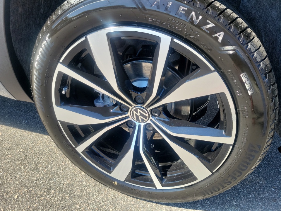 1V2FC2CA8TC243669 2026 Volkswagen Atlas Cross Sport 2.0T SEL Premium R-Line