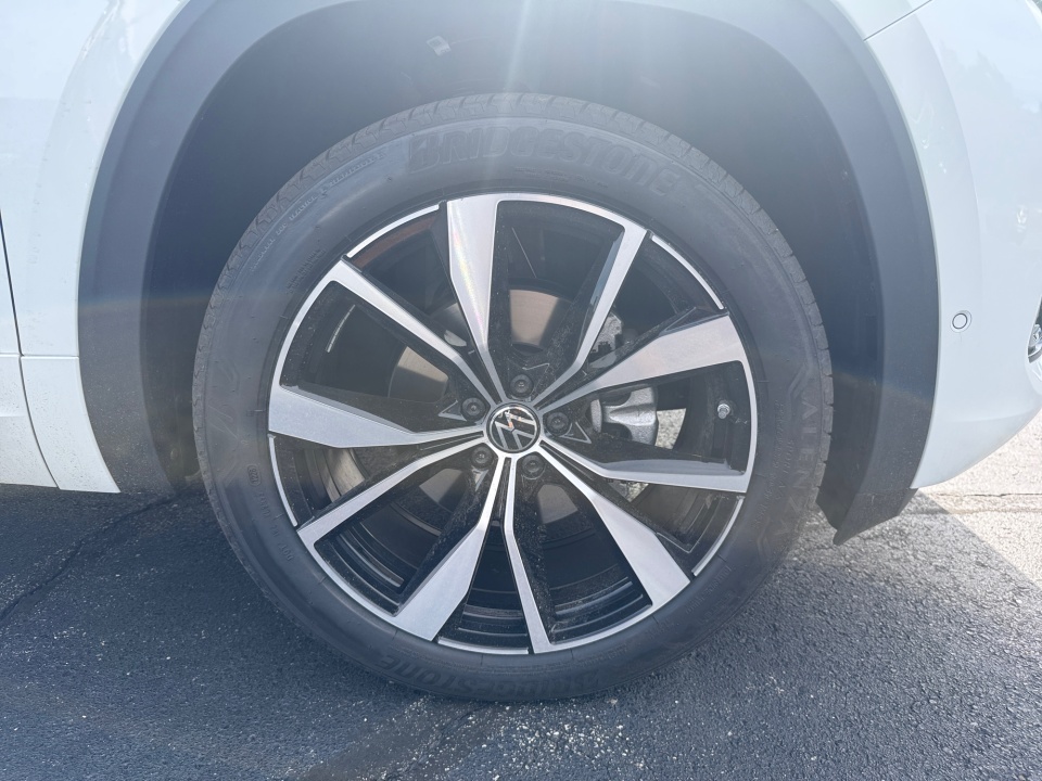 1V2FC2CA9TC232860 2026 Volkswagen Atlas Cross Sport 2.0T SEL Premium R-Line