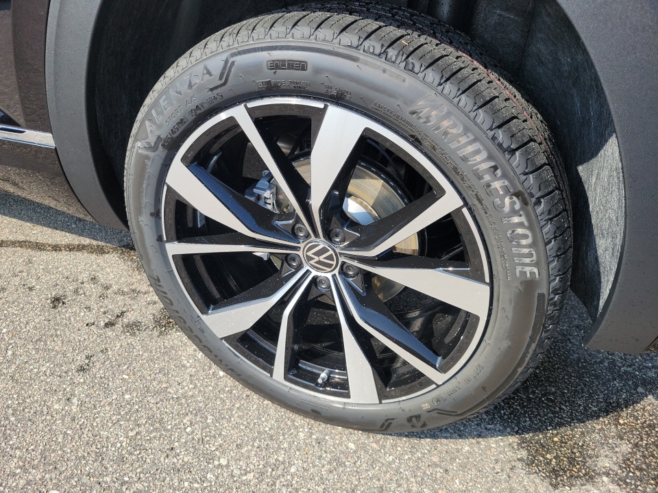 1V2FC2CA9TC241025 2026 Volkswagen Atlas Cross Sport 2.0T SEL Premium R-Line