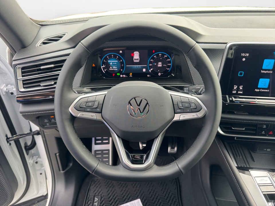 1V2FC2CAXTC204405 2026 Volkswagen Atlas Cross Sport 2.0T SEL Premium R-Line