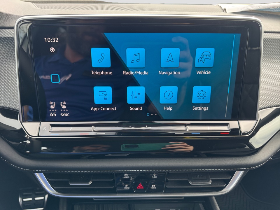 1V2FC2CAXTC204405 2026 Volkswagen Atlas Cross Sport 2.0T SEL Premium R-Line